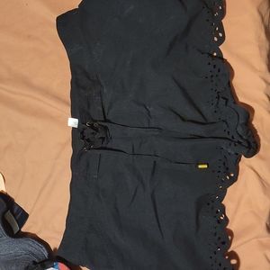 22/24 Laser Cut Swim Short with Pockets